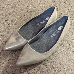 Dr Scholl's silver flats
